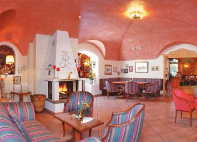 Wohlfuehlresort Und Feriengut Martinerhof 圣马丁安提奈各布里奇 外观 照片