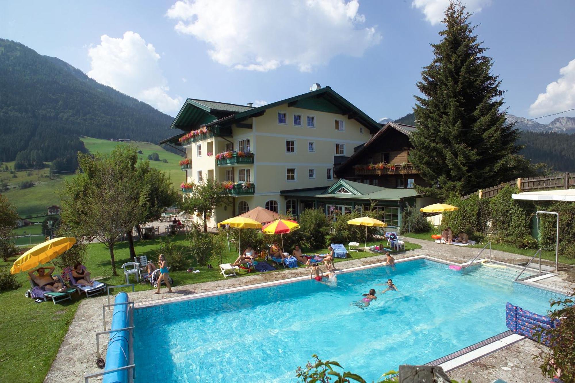 Wohlfuehlresort Und Feriengut Martinerhof 圣马丁安提奈各布里奇 外观 照片