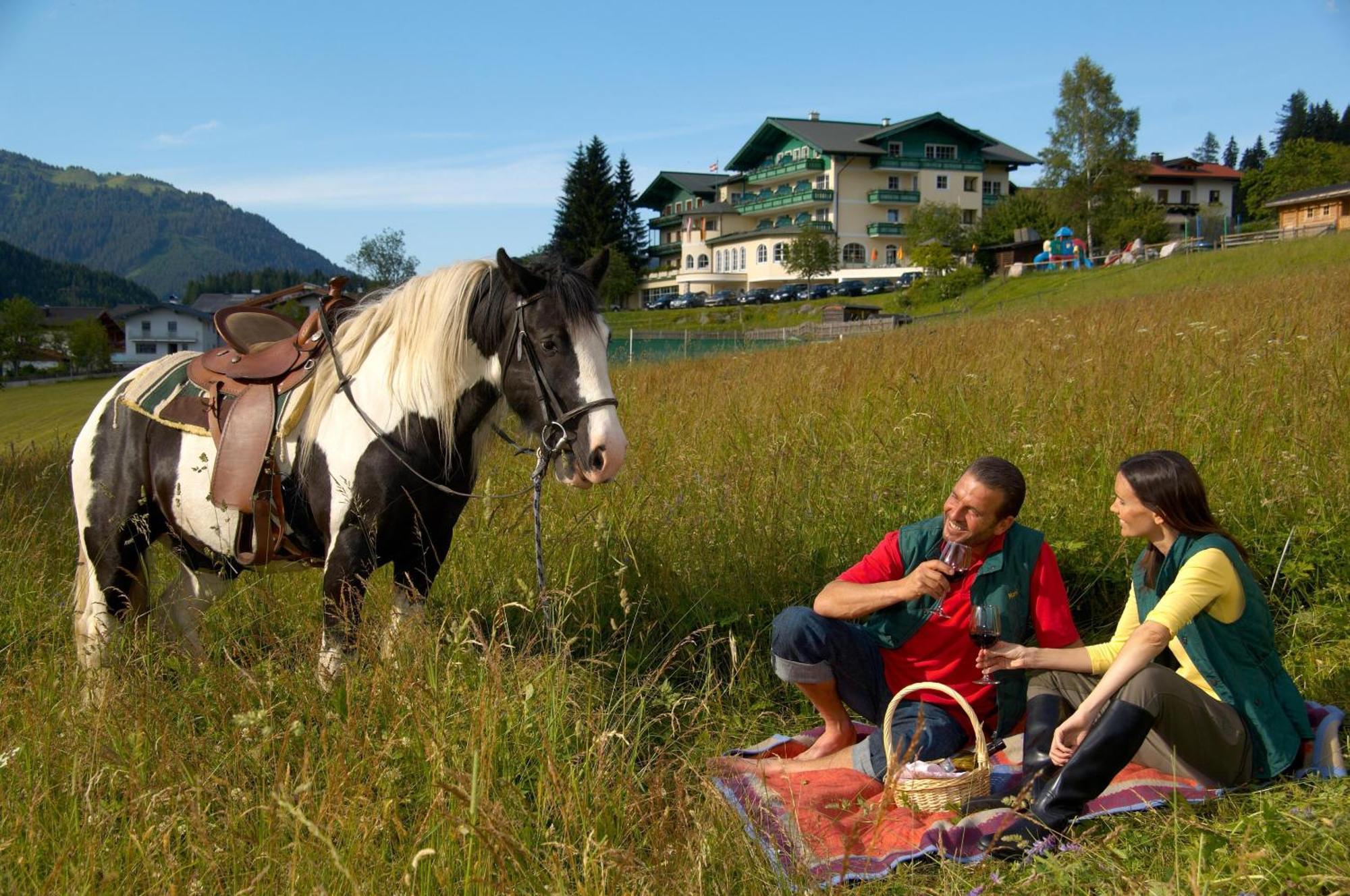 Wohlfuehlresort Und Feriengut Martinerhof 圣马丁安提奈各布里奇 外观 照片