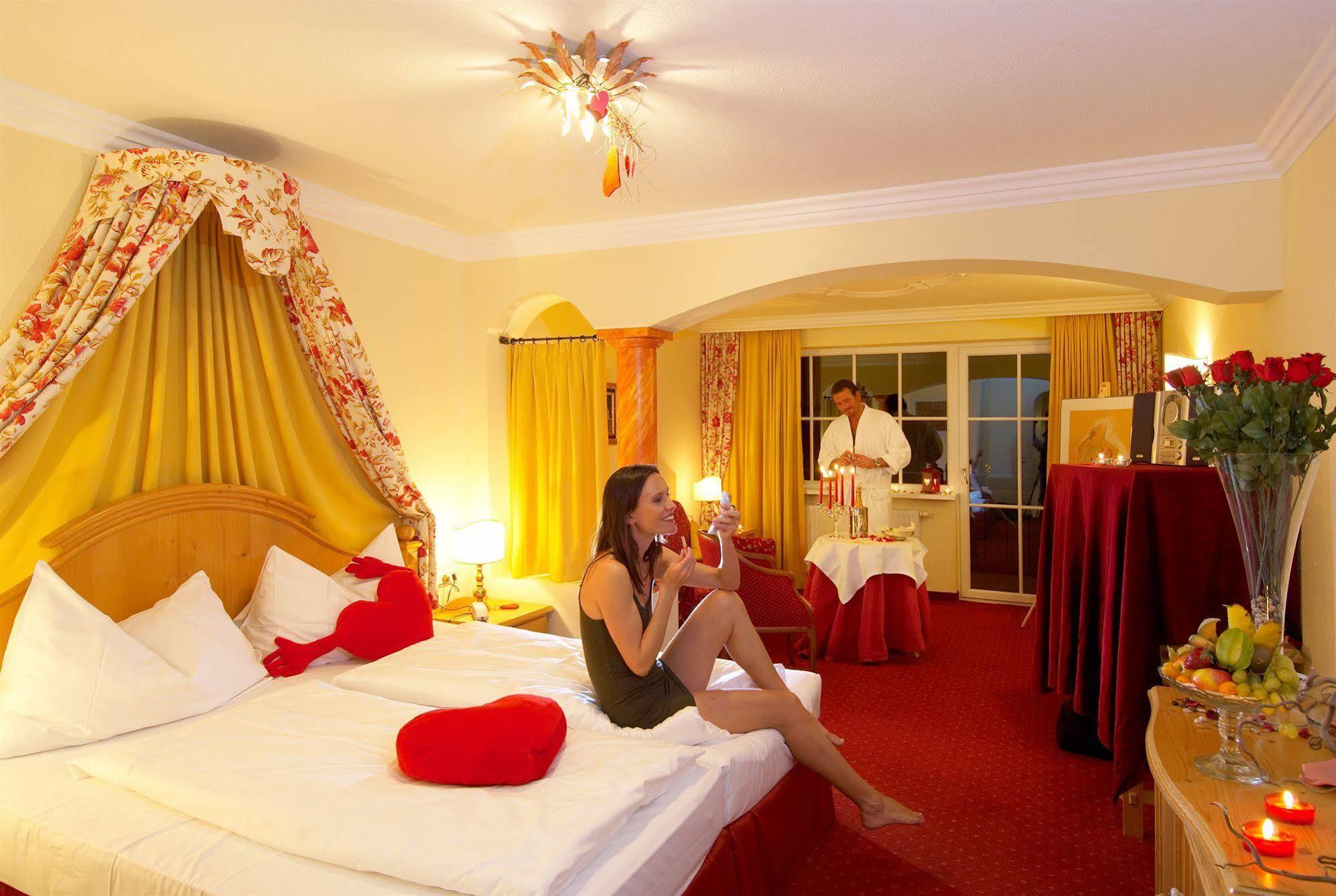 Wohlfuehlresort Und Feriengut Martinerhof 圣马丁安提奈各布里奇 外观 照片