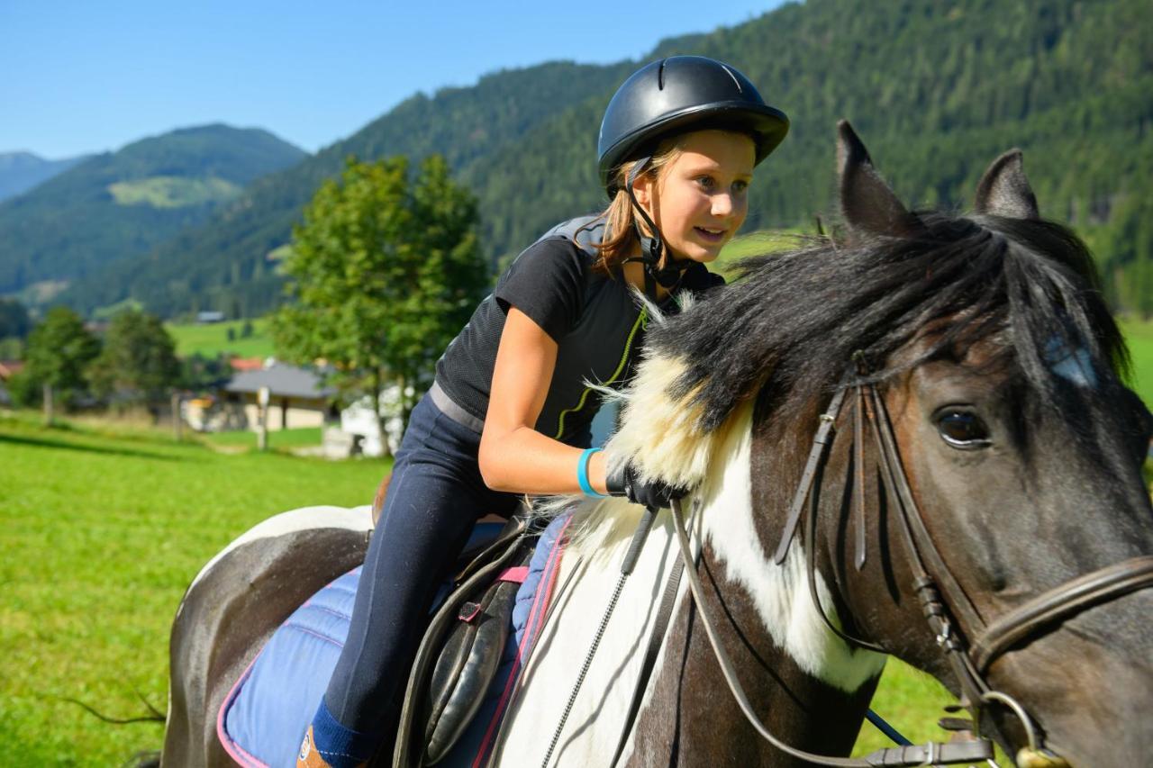 Wohlfuehlresort Und Feriengut Martinerhof 圣马丁安提奈各布里奇 外观 照片